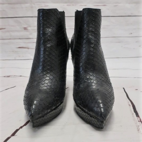 Saint Laurent Janis 105 Ankle Boot Black Snakeskin - Picture 2 of 7